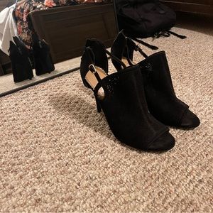 Black Stiletto Heels